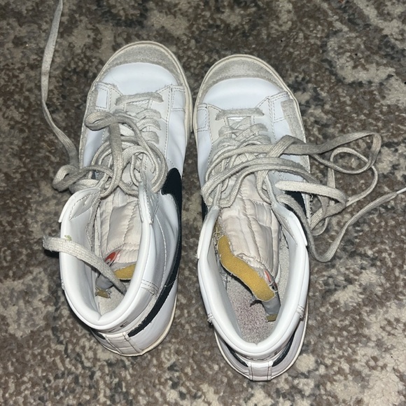 Nike Blazzers - Picture 2 of 2